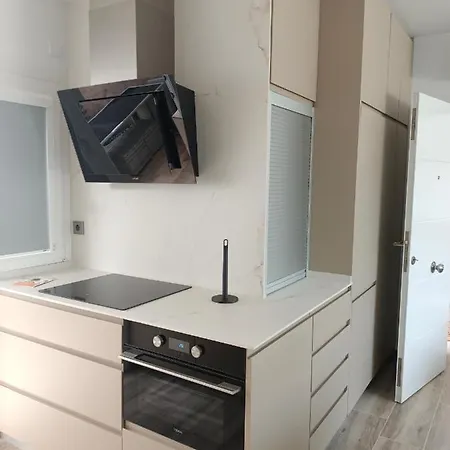 Lebana Plaza Dario Appartement *